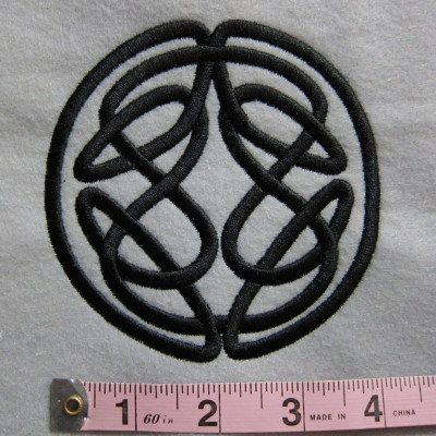 Circle Knot 4