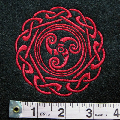 Triskele Knotwork